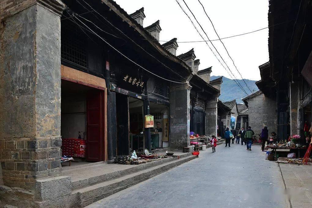 绿茵之巅